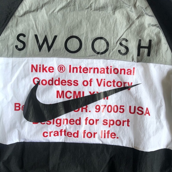 NWT Nike NSW hooded jacket Woven - Picture 6 of 6